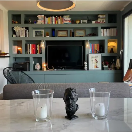 Apartment Charm, Confort, Facing Tour Eiffel Near Seine River Wifi 4 P *