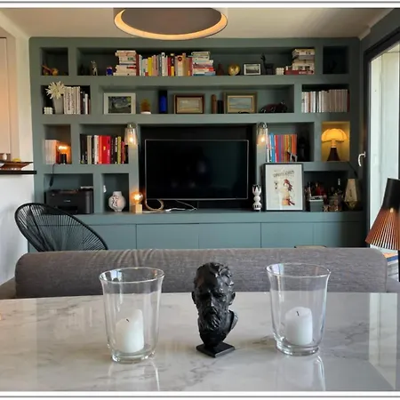 Charm, Confort, Facing Tour Eiffel Near Seine River Wifi 4 P *