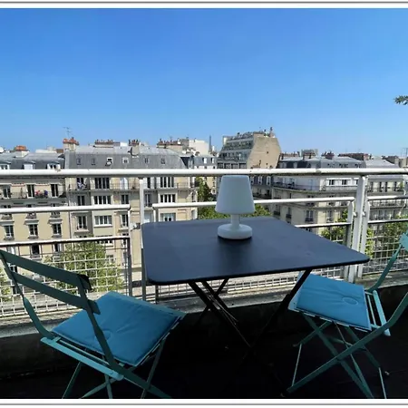 Charm, Confort, Facing Tour Eiffel Near Seine River Wifi 4 P Paris
